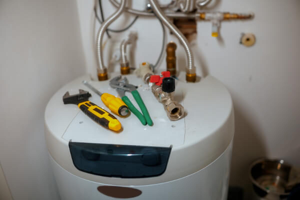 Professional Water Heater Replacement Services Professional Water Heater Replacement Services
